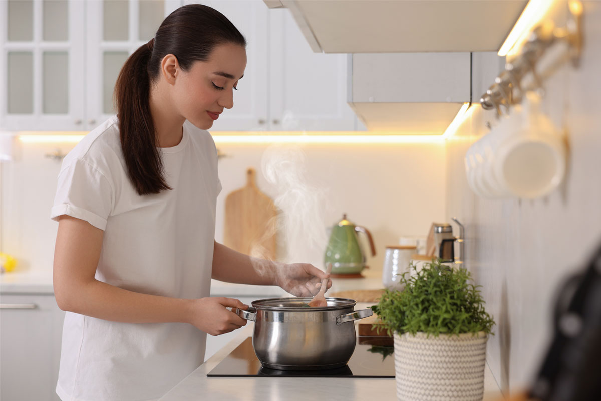 The Yang Cookbook: Delicious and Easy Recipes for Boosting Energy and Vitality